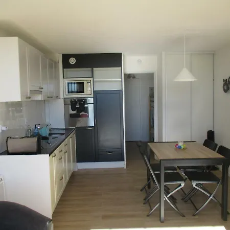 Apartmán En Bord De Avec Piscine