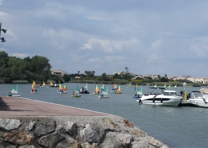 En Bord De Avec Piscine